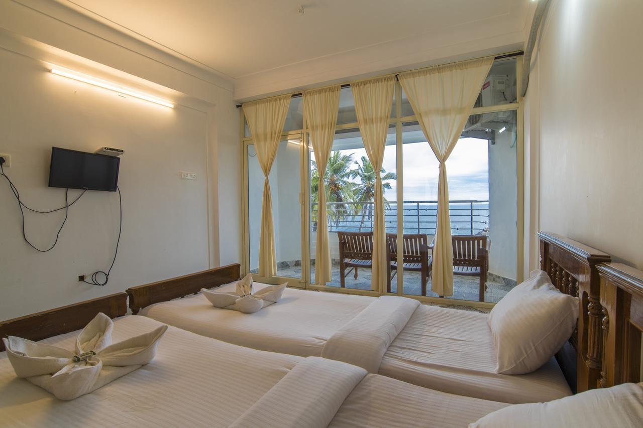Surya Beach Resort Kovalam Luaran gambar