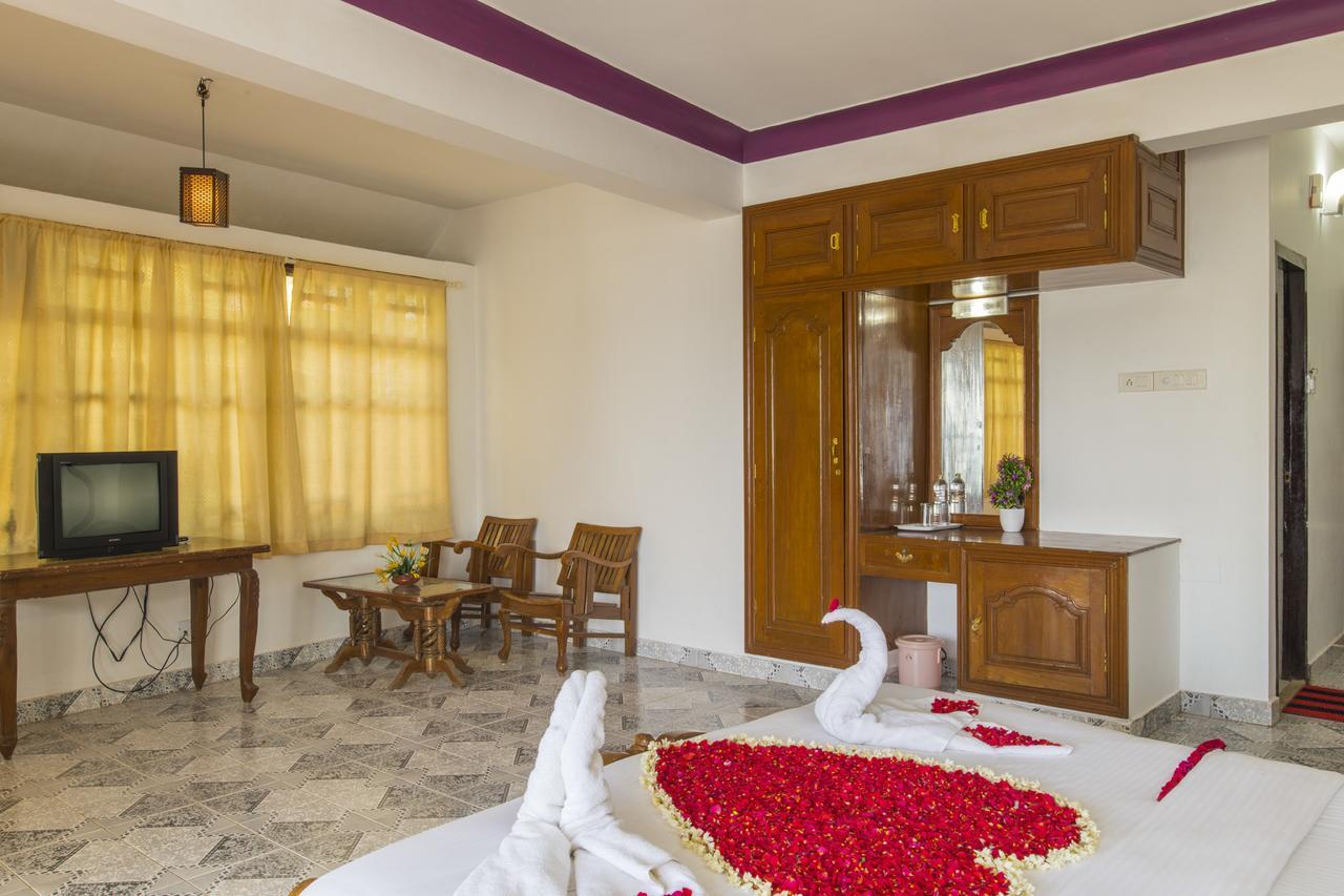 Surya Beach Resort Kovalam Luaran gambar